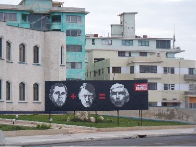 Affiches anti-imp&eacute;rialistes